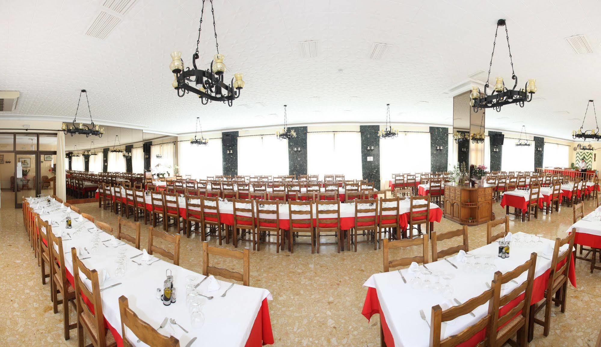 Hotel Beri Llanca Ngoại thất bức ảnh